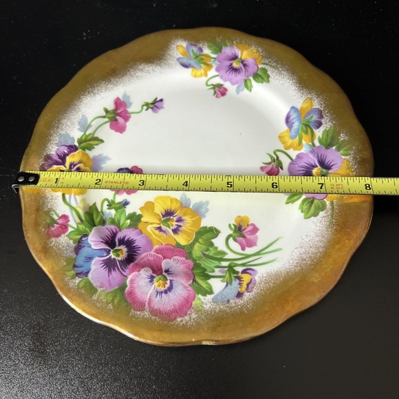 Gorgeous Vintage Queen Anne #5216 Pansies Gold 8" Plate Made in‎ England Rare! - Picture 6 of 8